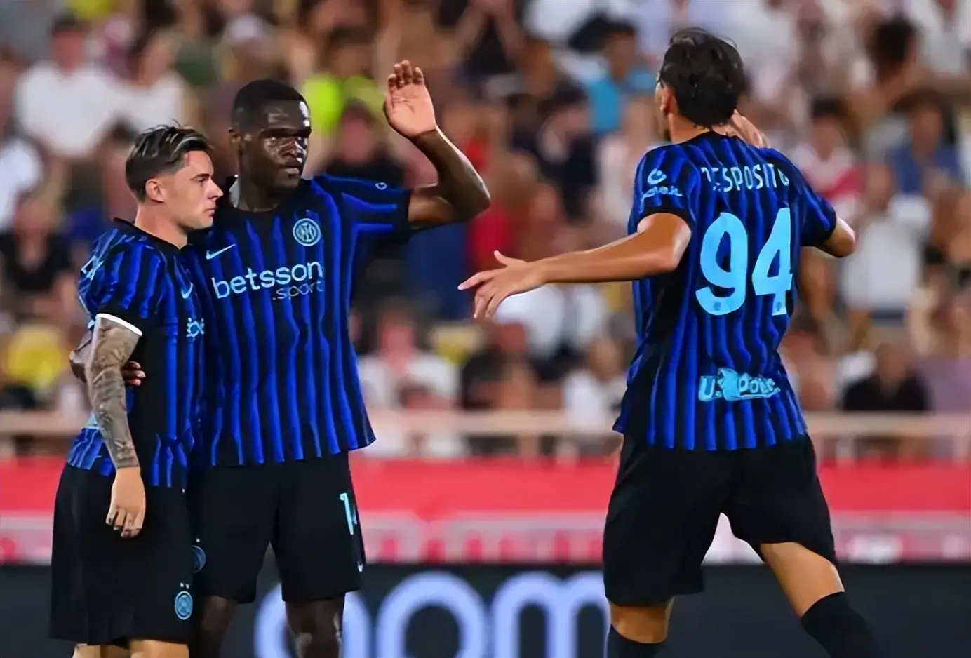 仅差, 或至少在明, 帕瓦尔关窗 仅差, 或至少在明, 帕瓦尔关窗